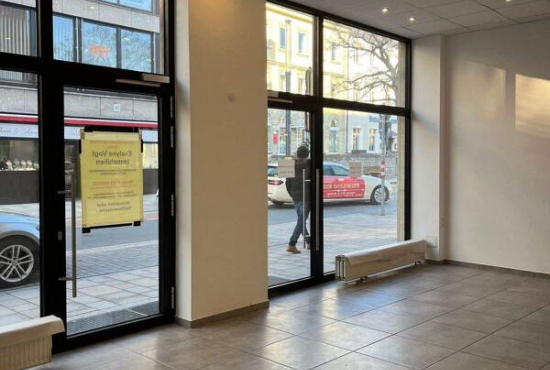 Schweinfurt , Ladenlokal, Gastronomie mieten oder kaufen