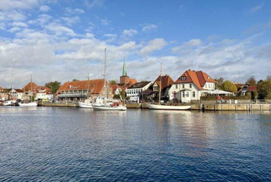 Neustadt in Holstein , Ladenlokal, Gastronomie mieten oder kaufen