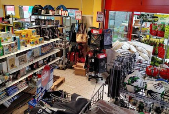 Feucht , Ladenlokal, Gastronomie mieten oder kaufen