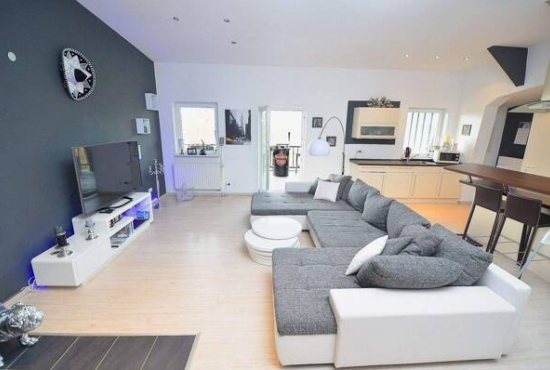 Schwarzenbek , Ladenlokal, Gastronomie mieten oder kaufen