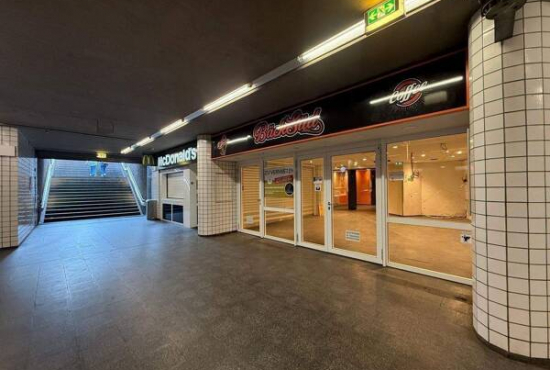 Nürnberg Aufseßplatz, Ladenlokal, Gastronomie mieten oder kaufen