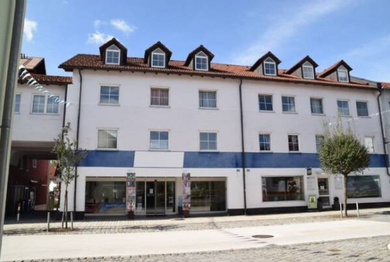 Zwiesel Angerstrasse, Ladenlokal, Gastronomie mieten oder kaufen