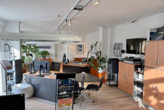 Nürnberg , Ladenlokal, Gastronomie mieten oder kaufen