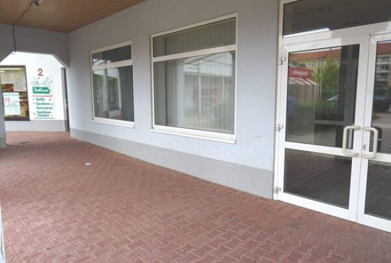 Neukirchen/Pleiße Pleißenanger, Ladenlokal, Gastronomie mieten oder kaufen