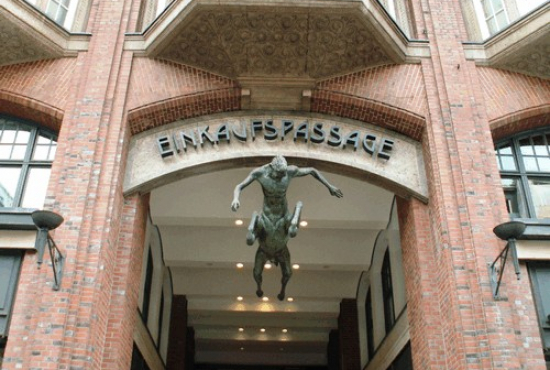 Einkaufszentrum, Typ Passage ✩ Levantehaus in Hamburg