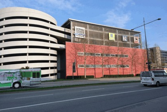 Einkaufszentrum, Typ Shopping-Center ✩ Donau Einkaufszentrum in Regensburg