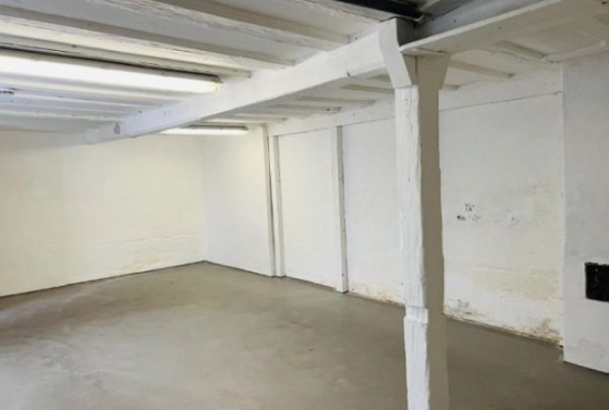 Erlangen , Ladenlokal, Gastronomie mieten oder kaufen