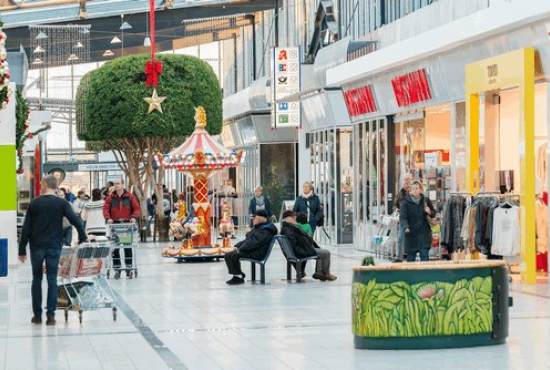 Einkaufszentrum, Typ Shopping-Center ✩ Pösna Park in Großpösna