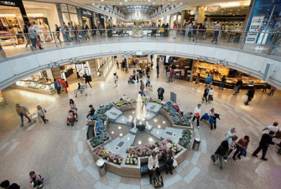 Einkaufszentrum, Typ Passage ✩ Rotmain-Center in Bayreuth