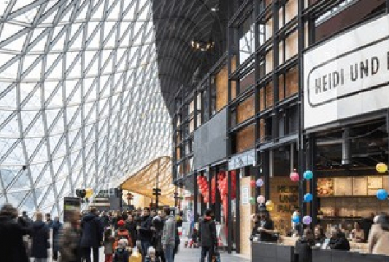 Einkaufszentrum, Typ Shopping-Center ✩ MyZeil in Frankfurt
