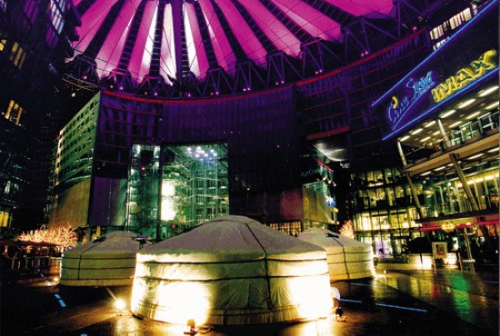 Einkaufszentrum, Typ Urban-Entertainment-Center ✩ Sony Center am Potsdamer Platz in Berlin