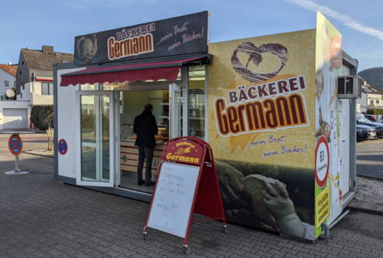 Kleinen Bäckerei-Verkaufscontainer mieten (inkl. Inventar)