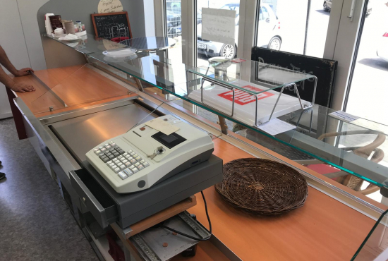 Kleinen Bäckerei-Verkaufscontainer mieten (inkl. Inventar)