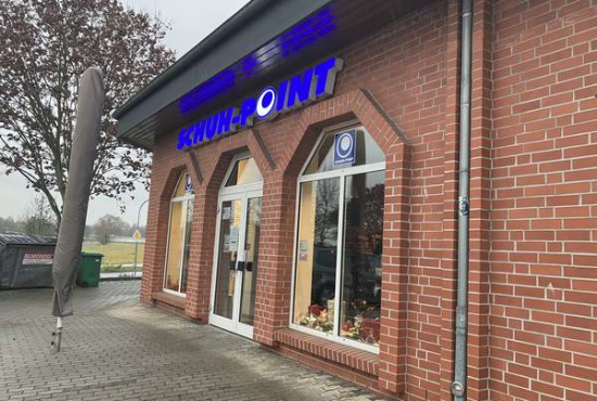 Jüterbog Schloßstr., Ladenlokal, Gastronomie mieten oder kaufen