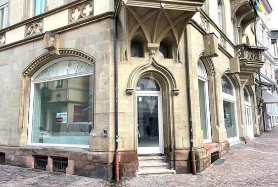 Baden-Baden , Ladenlokal, Gastronomie mieten oder kaufen