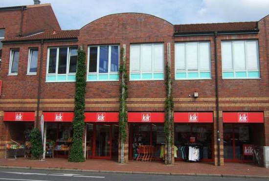 Neumünster Altonaer Straße, Ladenlokal, Gastronomie mieten oder kaufen