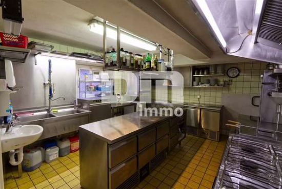 Bad Zwesten , Ladenlokal, Gastronomie mieten oder kaufen
