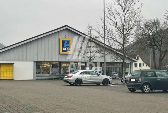 Oberndorf Austraße, Ladenlokal, Gastronomie mieten oder kaufen