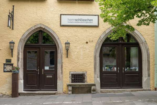 Rothenburg ob der Tauber , Ladenlokal, Gastronomie mieten oder kaufen