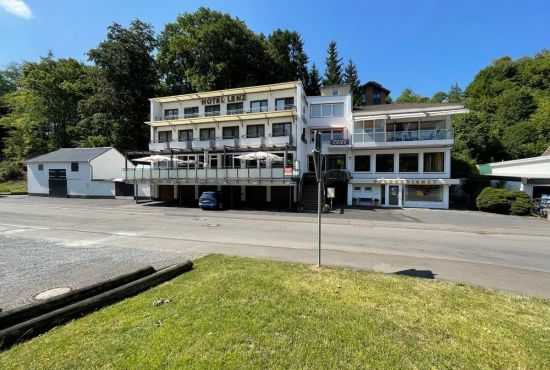 Engelskirchen / Loope , Ladenlokal, Gastronomie mieten oder kaufen