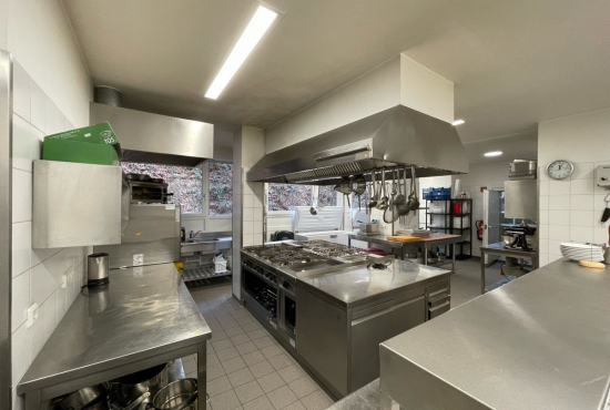 Engelskirchen / Loope , Ladenlokal, Gastronomie mieten oder kaufen