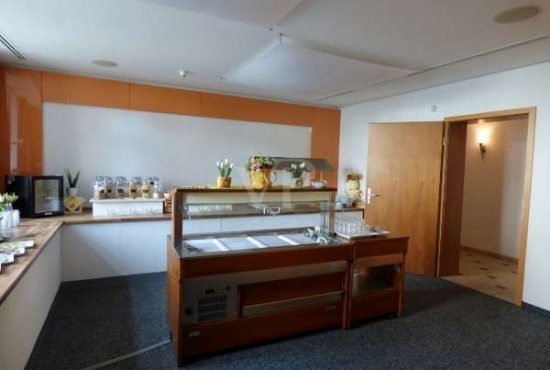 Gunzenhausen , Ladenlokal, Gastronomie mieten oder kaufen