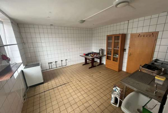 Giengen Bahnhofstr., Ladenlokal, Gastronomie mieten oder kaufen