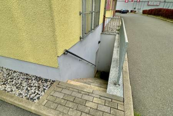 Pößneck Naßäckerstraße, Ladenlokal, Gastronomie mieten oder kaufen